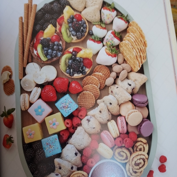 Dessert Boards Charcuterie Book - Picture 5 of 9